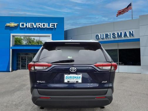 2023 Toyota RAV4 XLE Premium