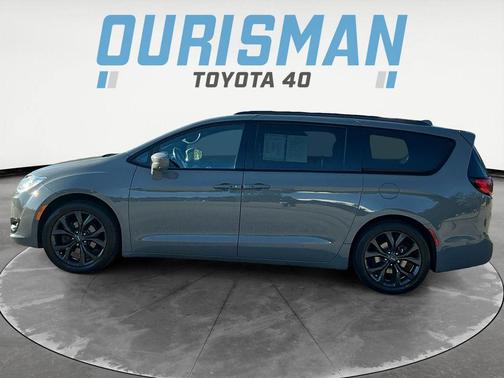 2020 Chrysler Pacifica Touring-L Plus