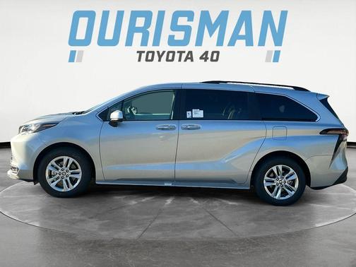 2025 Toyota Sienna XLE 7 Passenger