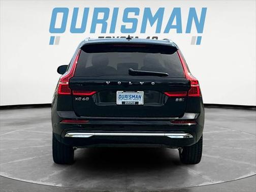 2022 Volvo XC60 B5 Inscription