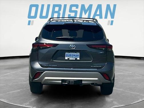 2025 Toyota Highlander Hybrid Platinum