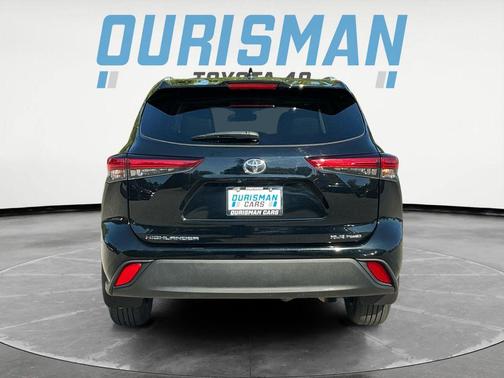 Midnight Black Metallic 2023 Toyota Highlander XLE