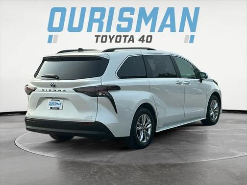 2024 Toyota Sienna XLE 7 Passenger