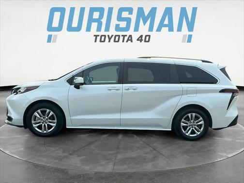 2024 Toyota Sienna XLE 7 Passenger