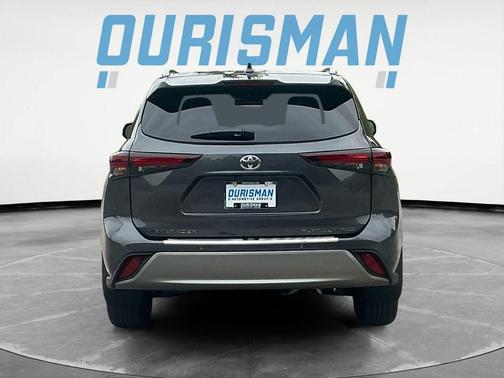 2025 Toyota Highlander Platinum