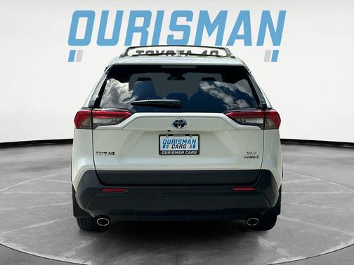 Blizzard Pearl 2022 Toyota RAV4 Hybrid XLE Premium