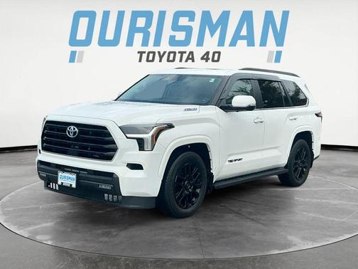 2024 Toyota Sequoia SR5