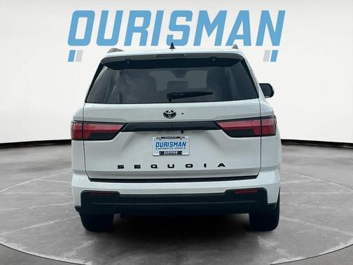 2024 Toyota Sequoia SR5