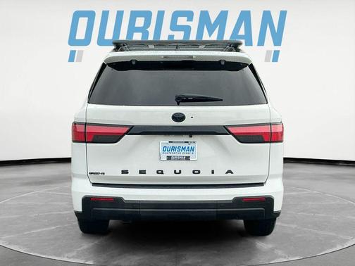 2024 Toyota Sequoia SR5