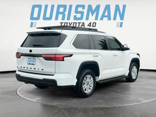 2024 Toyota Sequoia SR5