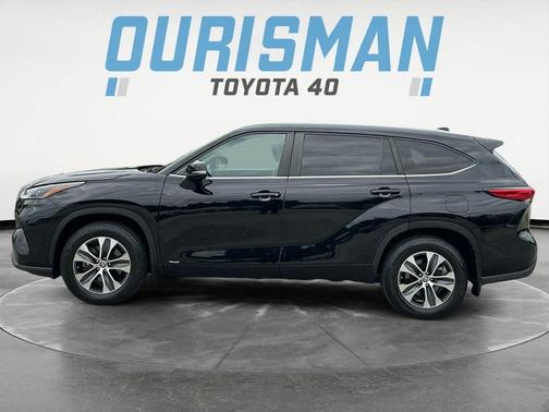 2023 Toyota Highlander Hybrid XLE
