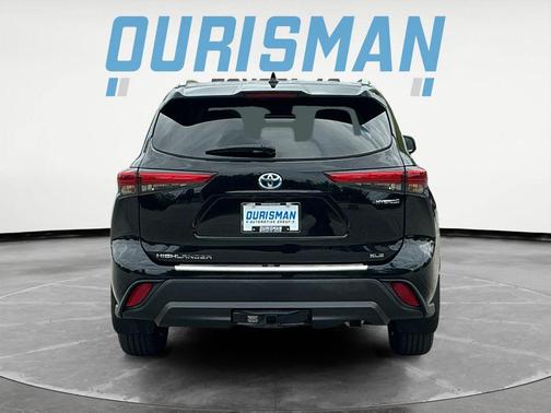 2023 Toyota Highlander Hybrid XLE