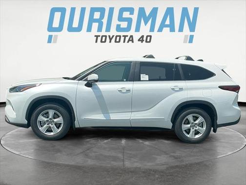 2025 Toyota Highlander LE