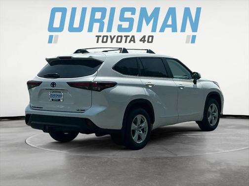 2025 Toyota Highlander LE