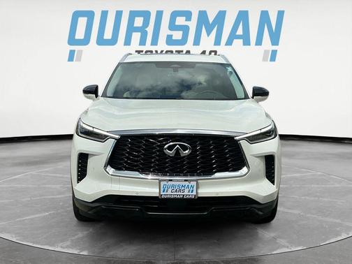 Majestic 2023 INFINITI QX60 Luxe