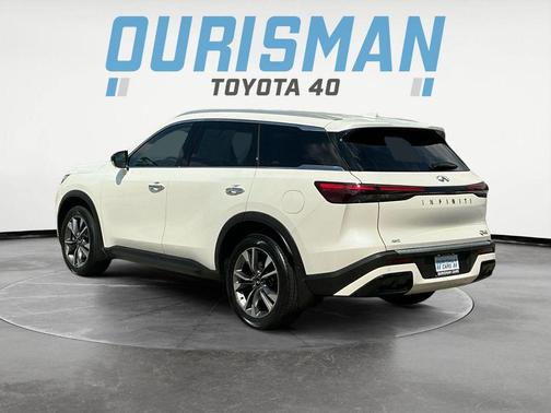 Majestic 2023 INFINITI QX60 Luxe