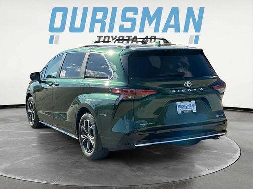 2025 Toyota Sienna Platinum