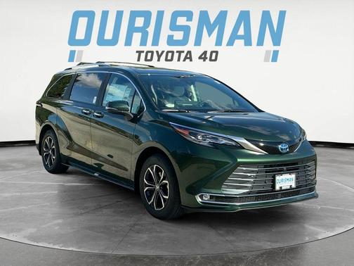 2025 Toyota Sienna Platinum