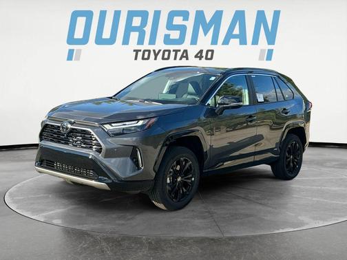 2025 Toyota RAV4 Hybrid SE