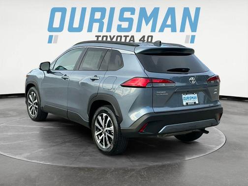 2025 Toyota Corolla Cross XLE