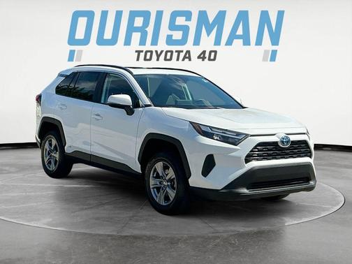 2022 Toyota RAV4 Hybrid XLE