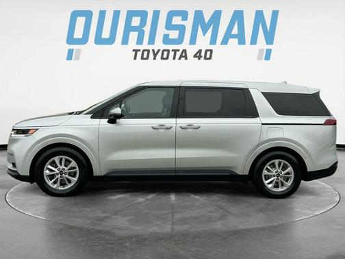 2023 Kia Carnival LX