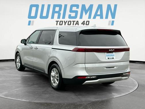 2023 Kia Carnival LX