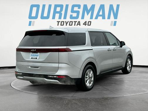 2023 Kia Carnival LX