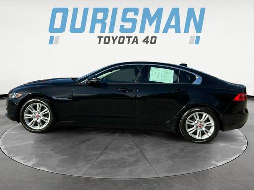 2017 Jaguar XE 25t Premium