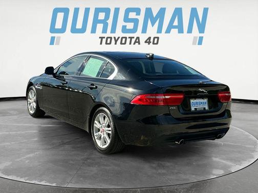 2017 Jaguar XE 25t Premium