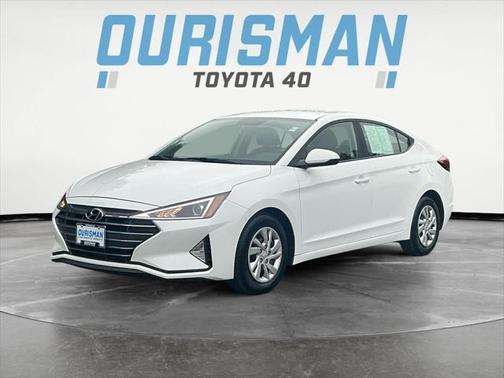 2019 Hyundai ELANTRA SE