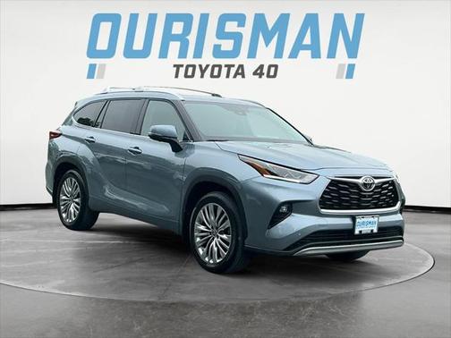 2023 Toyota Highlander Platinum