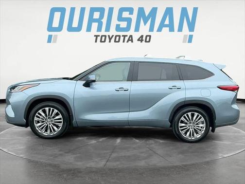2023 Toyota Highlander Platinum
