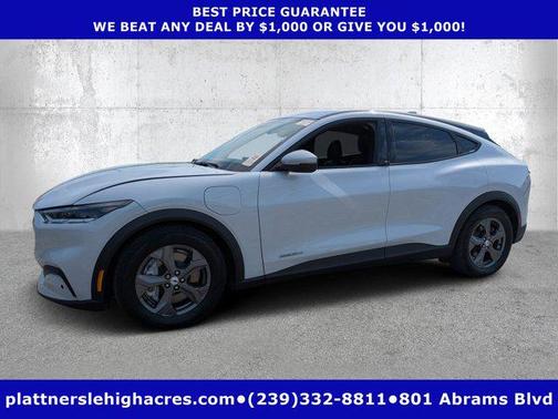 Space White Metallic 2022 Ford Mustang Mach-E Select