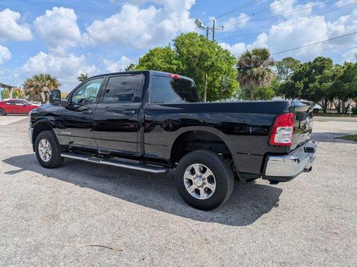 2024 RAM 2500 Big Horn Crew Cab 4x4 6'4' Box