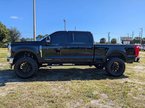 Agate Black Metallic 2025 Ford F-250 XLT