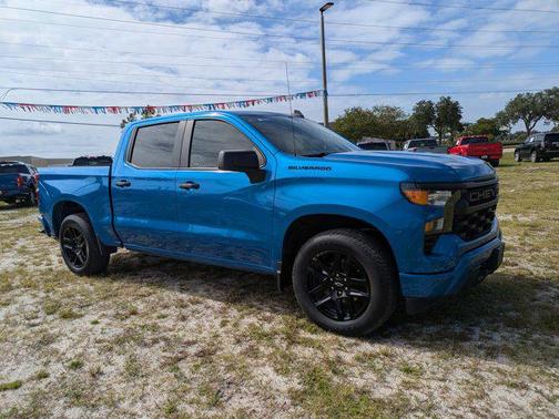 2023 Chevrolet Silverado 1500 Custom