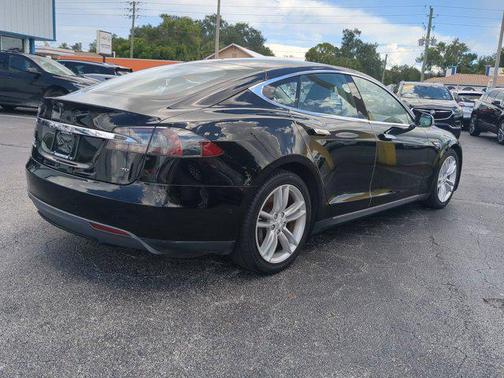 2015 Tesla Model S 85