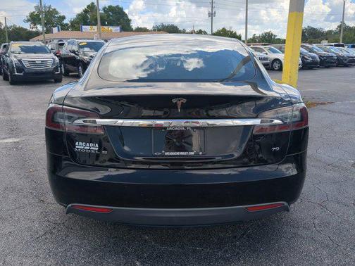 2015 Tesla Model S 85