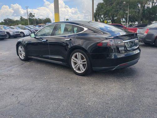 2015 Tesla Model S 85