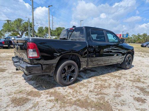 Diamond Black Crystal Pearlcoat 2022 RAM 1500 Big Horn/Lone Star
