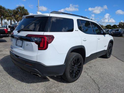 2022 GMC Acadia FWD SLE