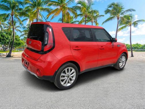 2017 Kia Soul +