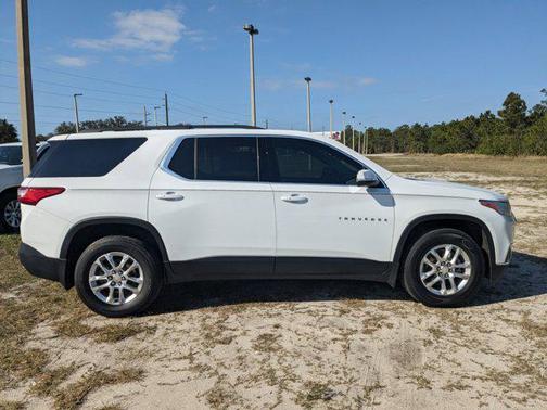 2021 Chevrolet Traverse LT Cloth