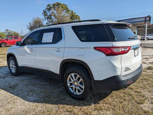 2021 Chevrolet Traverse LT Cloth