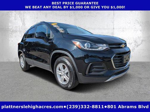 Mosaic Black Metallic 2022 Chevrolet Trax LT