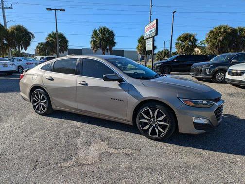 2022 Chevrolet Malibu FWD RS