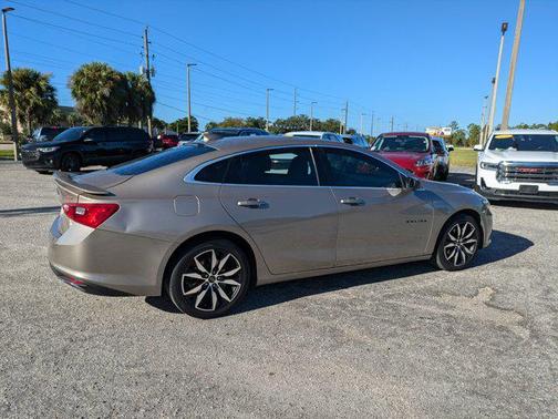 2022 Chevrolet Malibu FWD RS