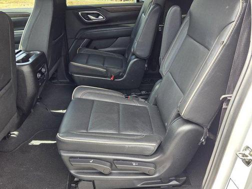 Summit White 2023 Chevrolet Suburban Premier