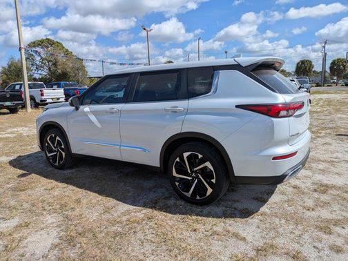 2022 Mitsubishi Outlander ES 2.5 2WD